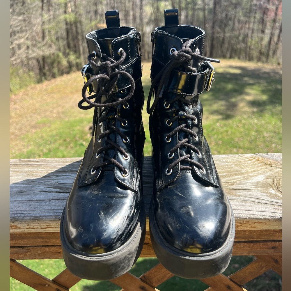Men's Black Lace-Up Boots